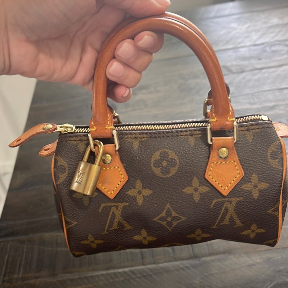 Louis Vuitton Mini HL